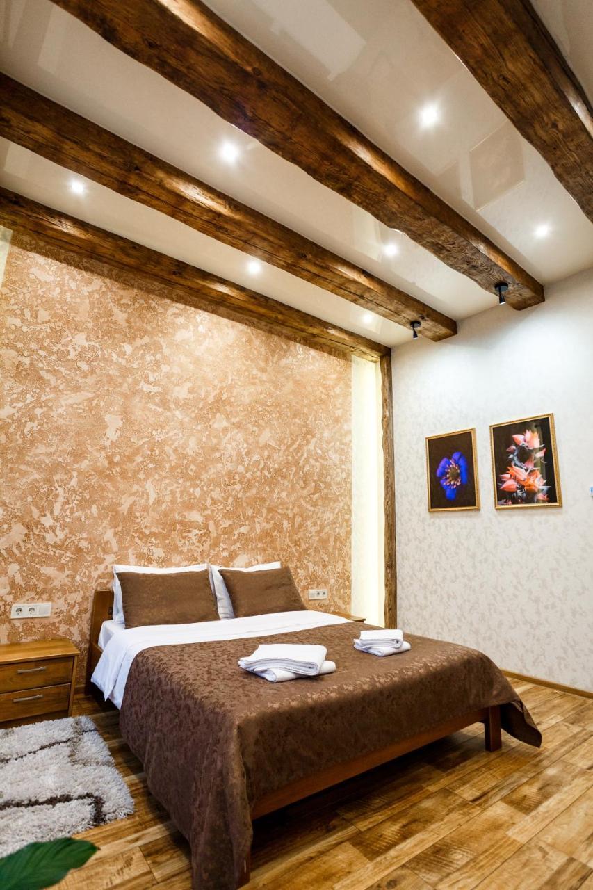 Apartments "The Cultural Capital" Vip Львів Екстер'єр фото